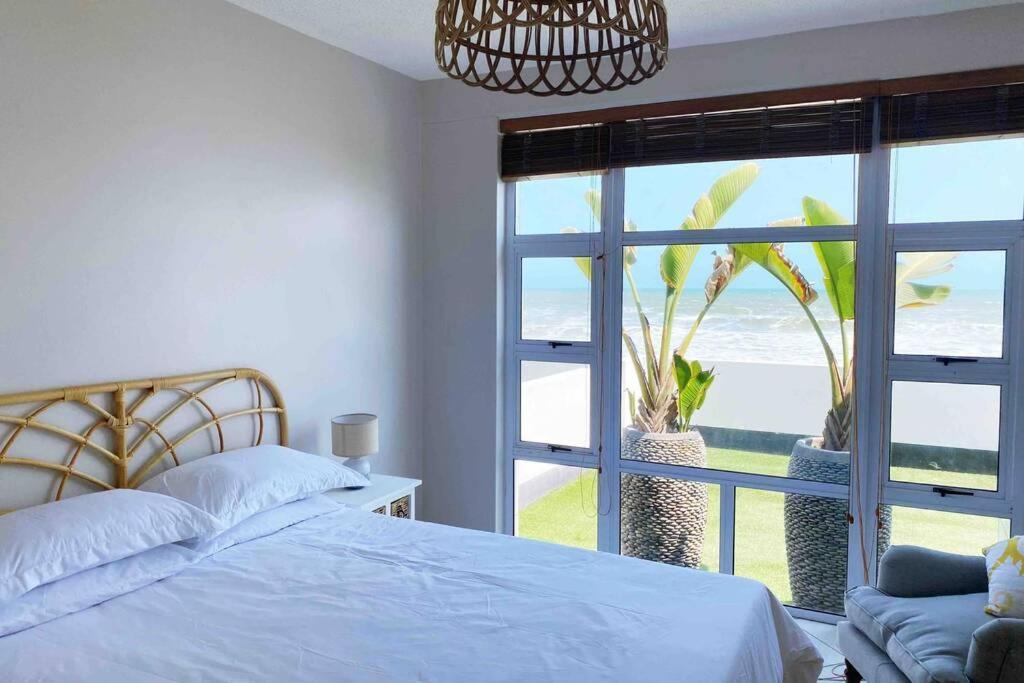 On The Beach No 04 Apartment Суакопмунд Екстериор снимка